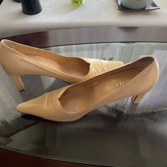 VINTAGE CHANEL leather heels - Picture 5 of 6